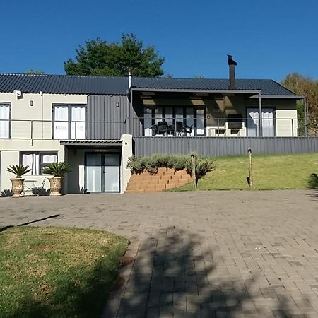 Lola'S Self Catering Accommodation Clarens Eksteriør billede